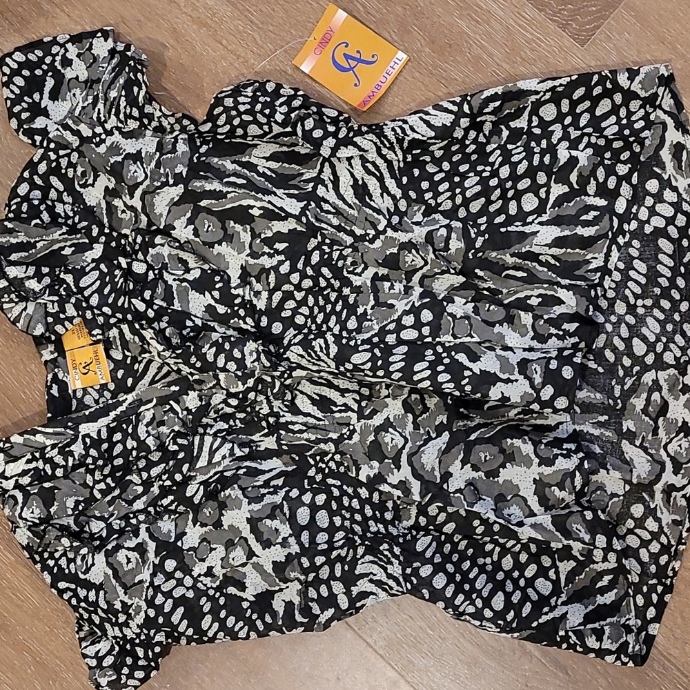 NWT Cindy Ambuehl Sleeveless Top